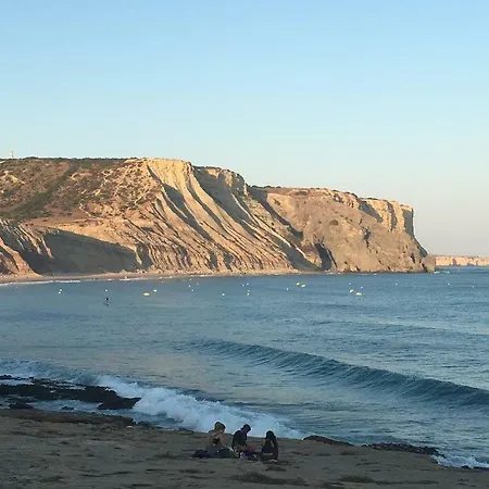 In Jardins Da * Praia Da Luz